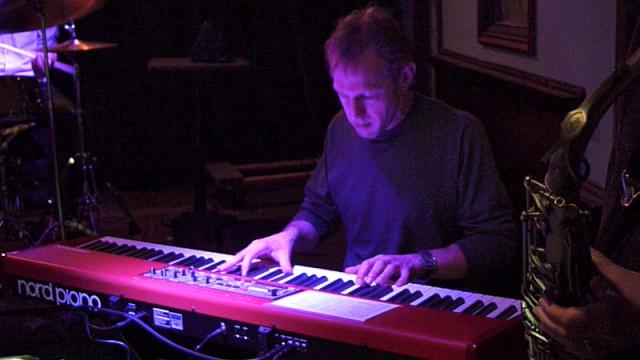 20feb11-gig 13